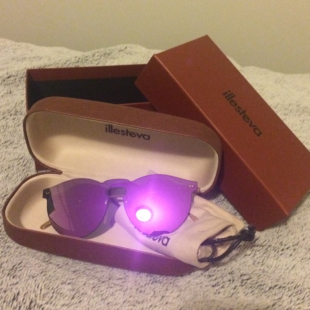 Illesteva purple-pink Léonard II mask shades